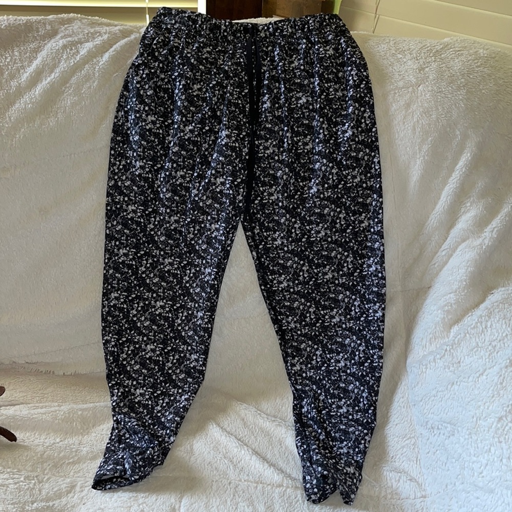 Lululemon pants w/cuff